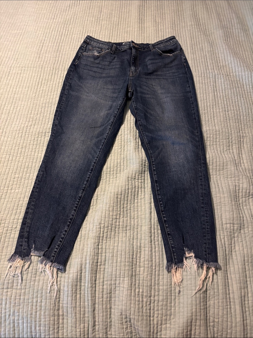 Zenana Outfitters Dark Blue Frayed Hem Jeans